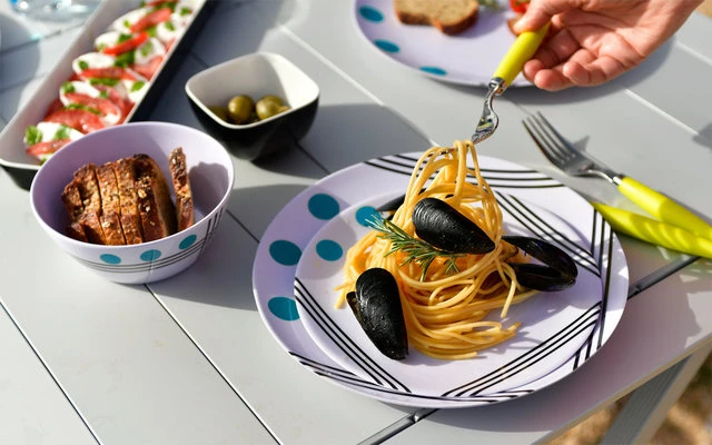 Set Di Stoviglie In Melamina Berger Dots 16 Pezzi Verde 6 Set Di Stoviglie In Melamina Berger Dots 16 Pezzi Verde - immagine 6